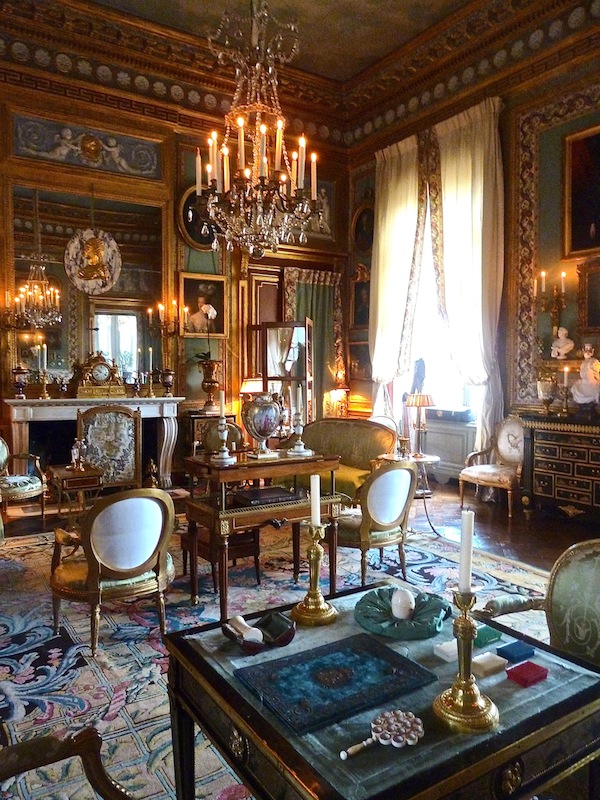 Reception room at champ de bataille