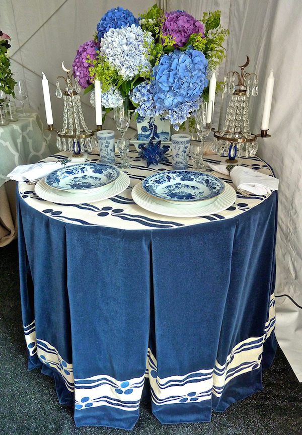 Natasha Willauer Interiors at A Perfect Setting at the Nantucket Antiques Show