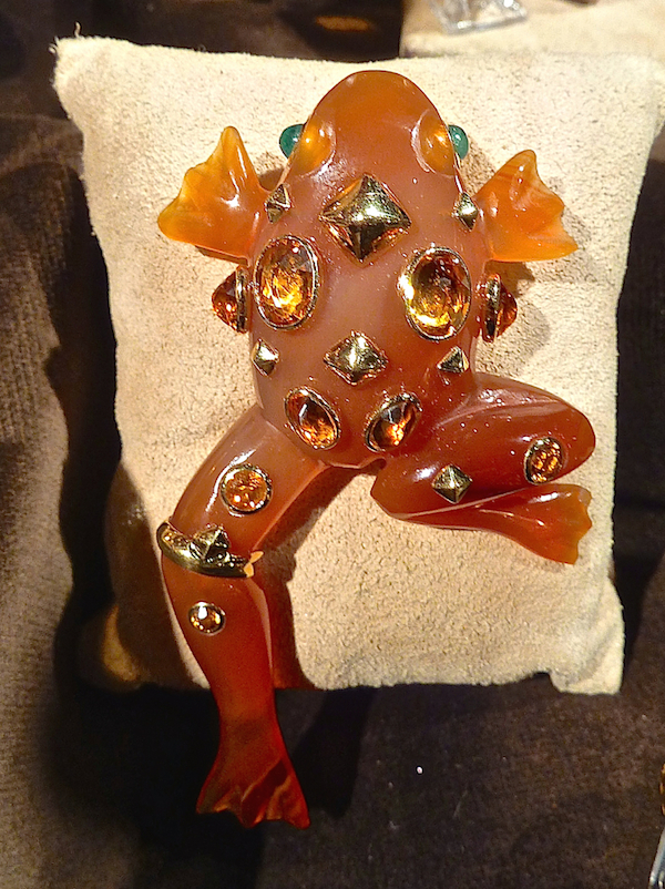 Seaman Schepps brooch at Camilla Dietz Bergeron booth at the New York Art, Antique & Jewelry Show