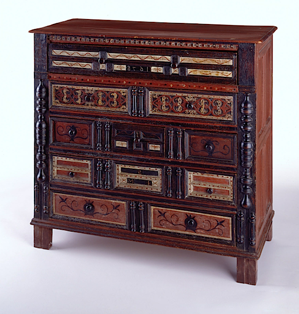 17th century oak chest from Winterthur