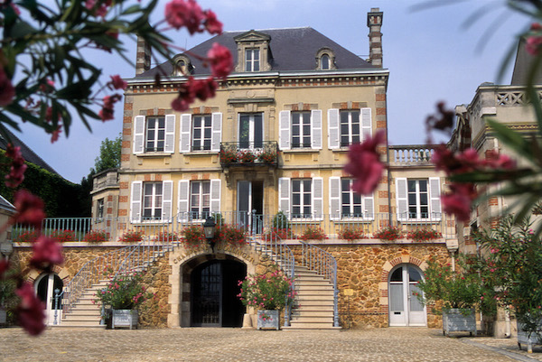 Champagne tasting Bollinger Maison