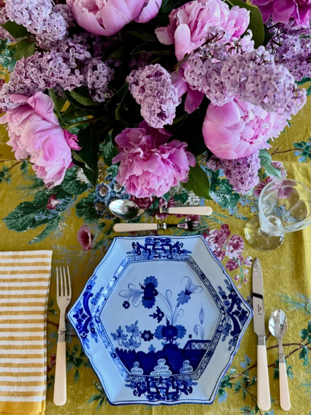 Blue Carnation Dinner Plate - Quintessence