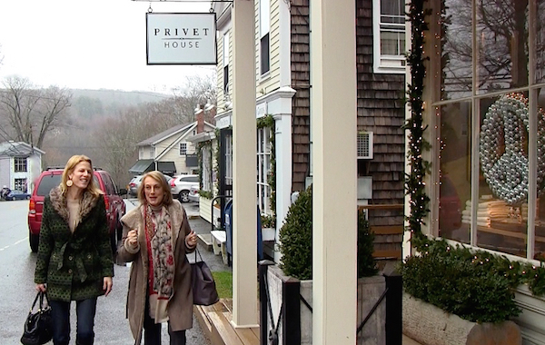 Nina Campbell Shops Christmas in Connecticut