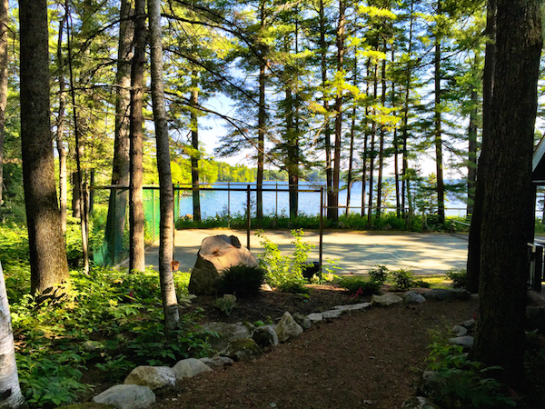 tennis court at Migis Lodge