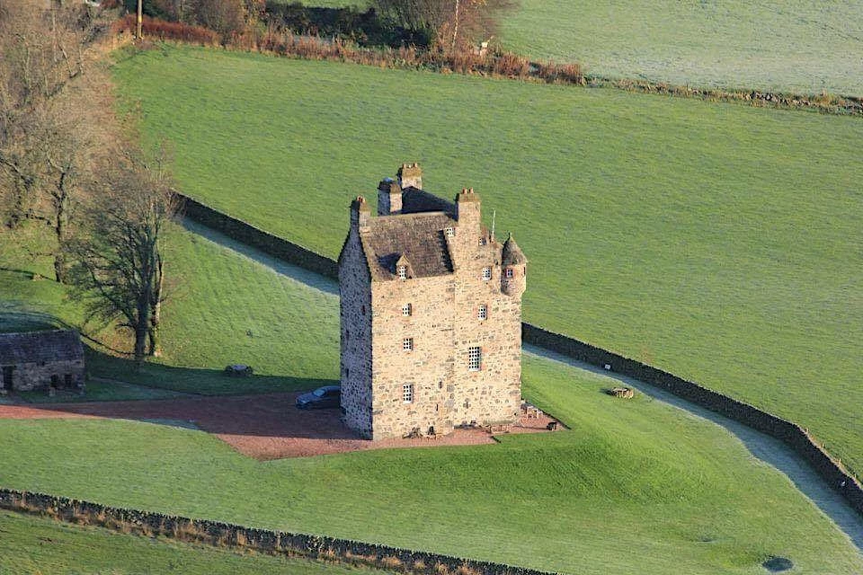 hradný hrad