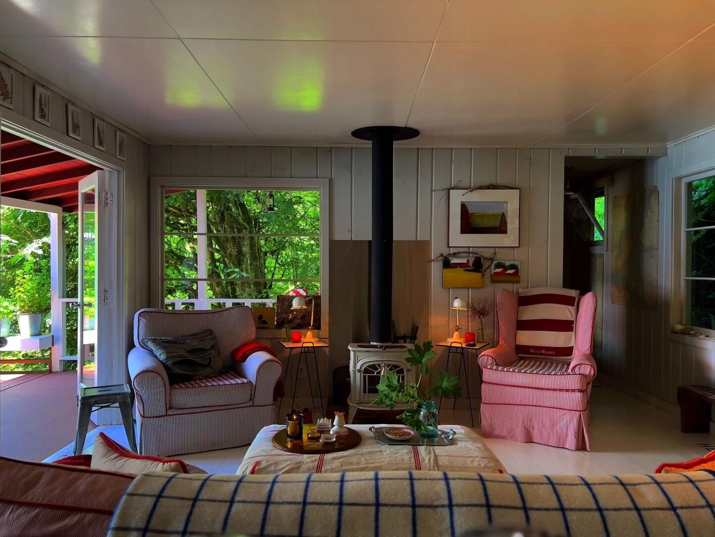 Ted Kennedy Watson and Ted Sive's Vashon island cottage via Quintessence