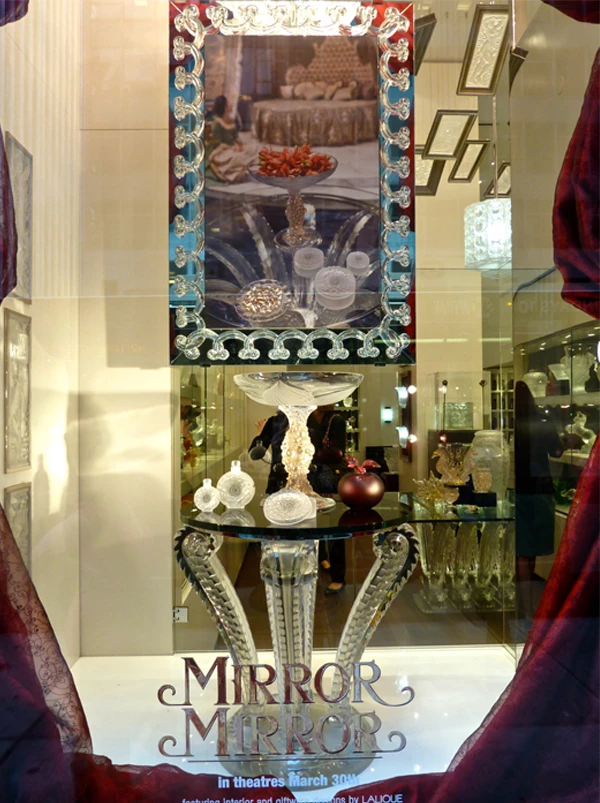 Lalique Madison Avenue NYC boutique window with Mirror Mirror display